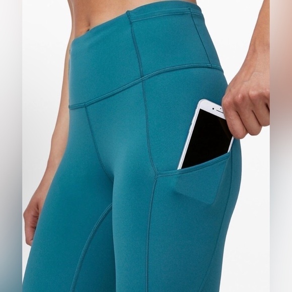Lululemon Fast & Free Crop II Nulux, Teal size 2 - Picture 6 of 6
